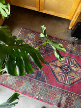 Load image into Gallery viewer, Vintage Turkish Rug 3.4x6.4