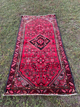 Load image into Gallery viewer, Vintage Persian Rug 3.2 x6.7