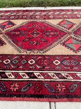 Load image into Gallery viewer, Vintage Persian Sarab Runner 3.9x14.5