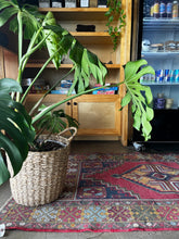 Load image into Gallery viewer, Vintage Turkish Rug 3.4x6.4