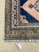 Load image into Gallery viewer, Vintage Turkish Taspinar 4x6