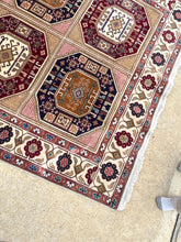 Load image into Gallery viewer, Vintage Turkish Rug 5x7.5