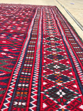 Load image into Gallery viewer, Vintage Caucasian Kilim 6.8x12.2