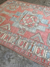 Load image into Gallery viewer, Vintage Turkish Sultanhani Rug 7x9.7
