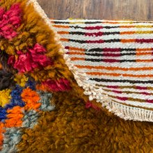 Load image into Gallery viewer, Vintage Turkish Tulu Rug 3'8”x5'3”