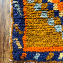 Load image into Gallery viewer, Vintage Turkish Tulu Rug 3'8”x5'3”