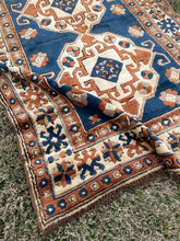 Load image into Gallery viewer, Vintage Turkish Rug 4.3x6.7