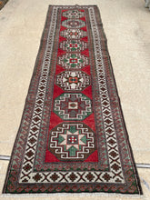 Load image into Gallery viewer, Vintage Persian Runner 3x10