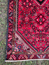 Load image into Gallery viewer, Vintage Persian Rug 3.2 x6.7