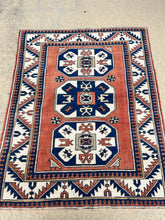 Load image into Gallery viewer, Vintage Turkish Rug 2.7x4.5