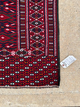 Load image into Gallery viewer, Vintage Caucasian Kilim 6.8x12.2