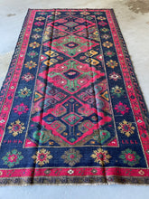 Load image into Gallery viewer, 1957 Caucasian Soumak Rug 5.2x9.9
